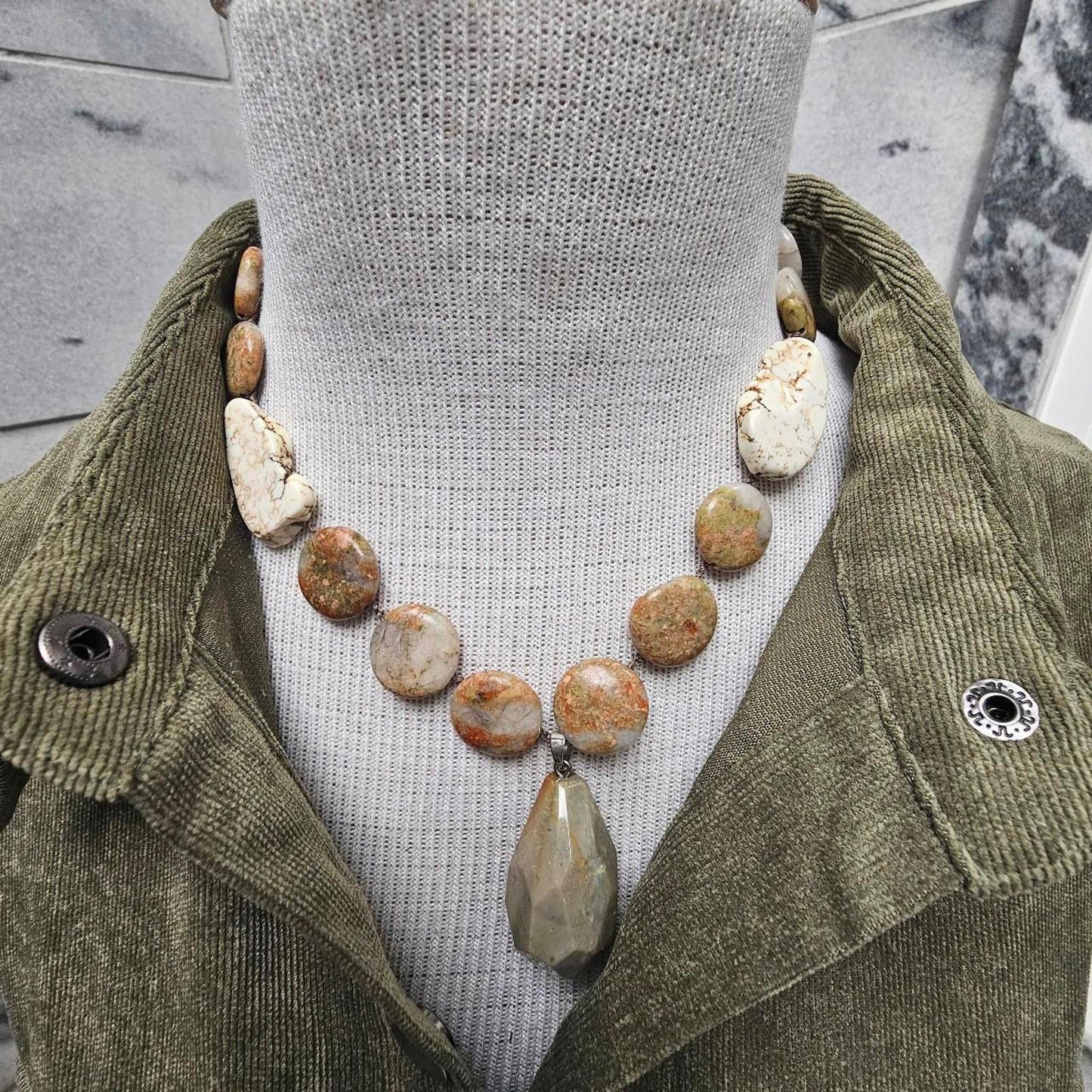 Women's Earth Toned Agate and Jasper Versatile Necklace